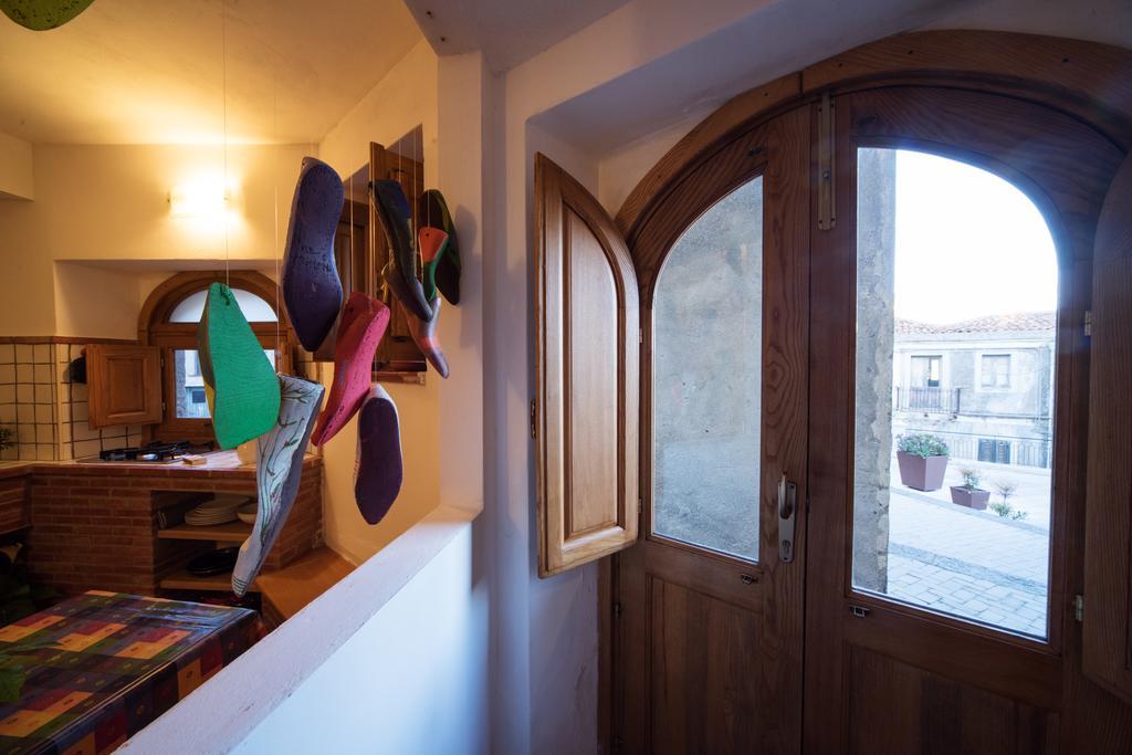The Clock Houses Borgo Gallodoro Letojanni Exterior photo